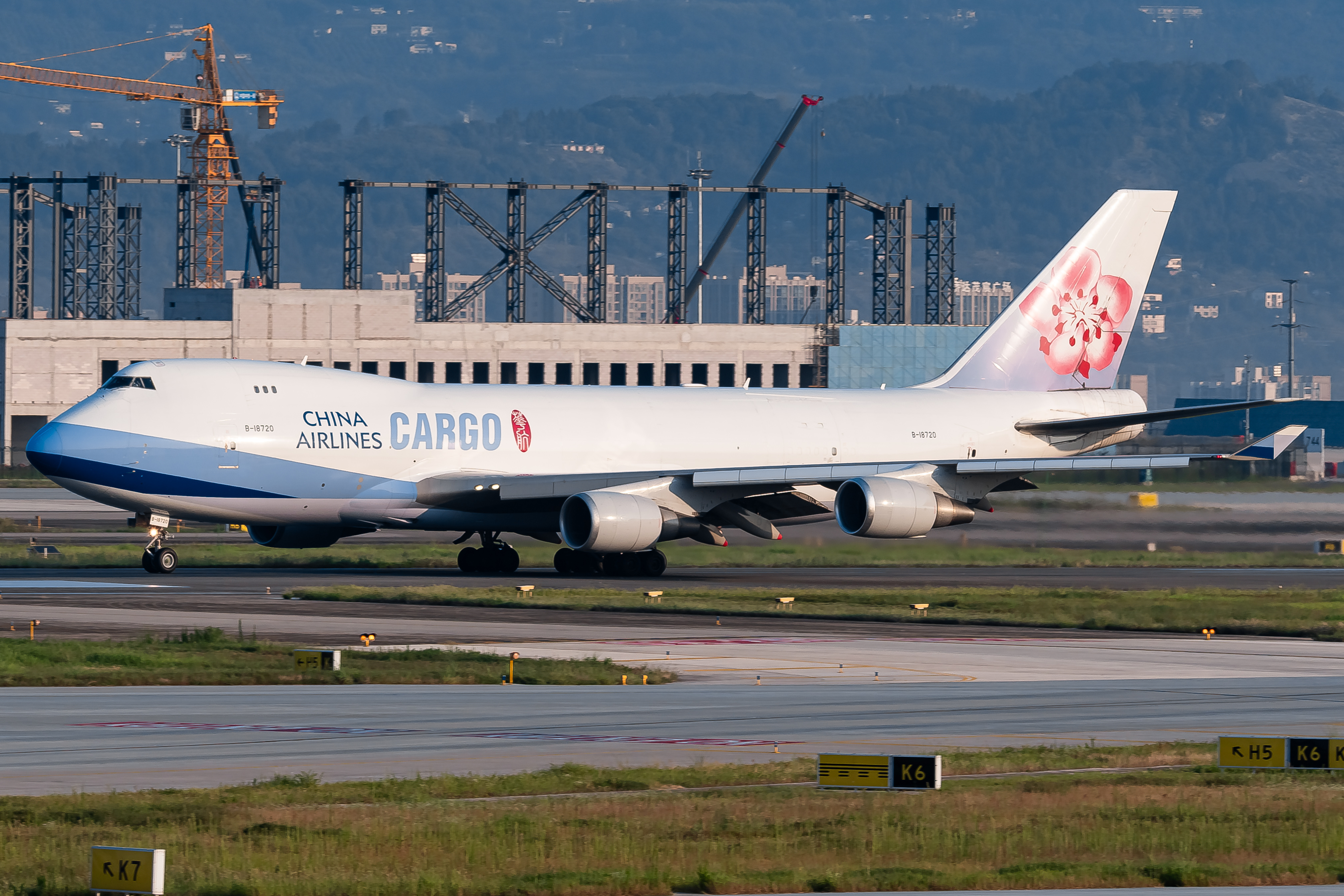 China Airlines Boeing 747-409F
