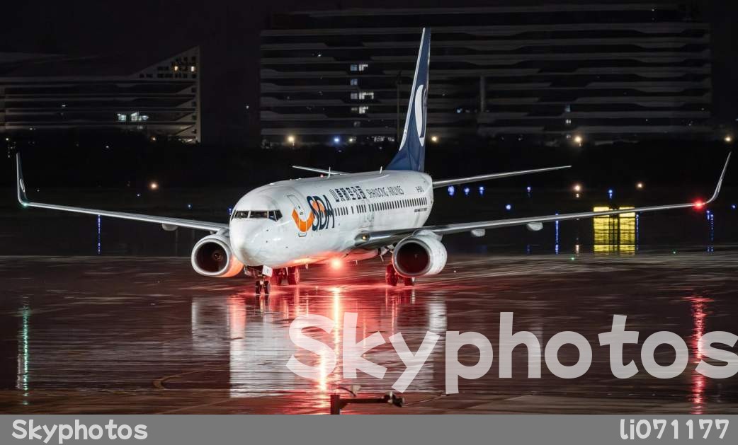 山东航空 Boeing 737-86N