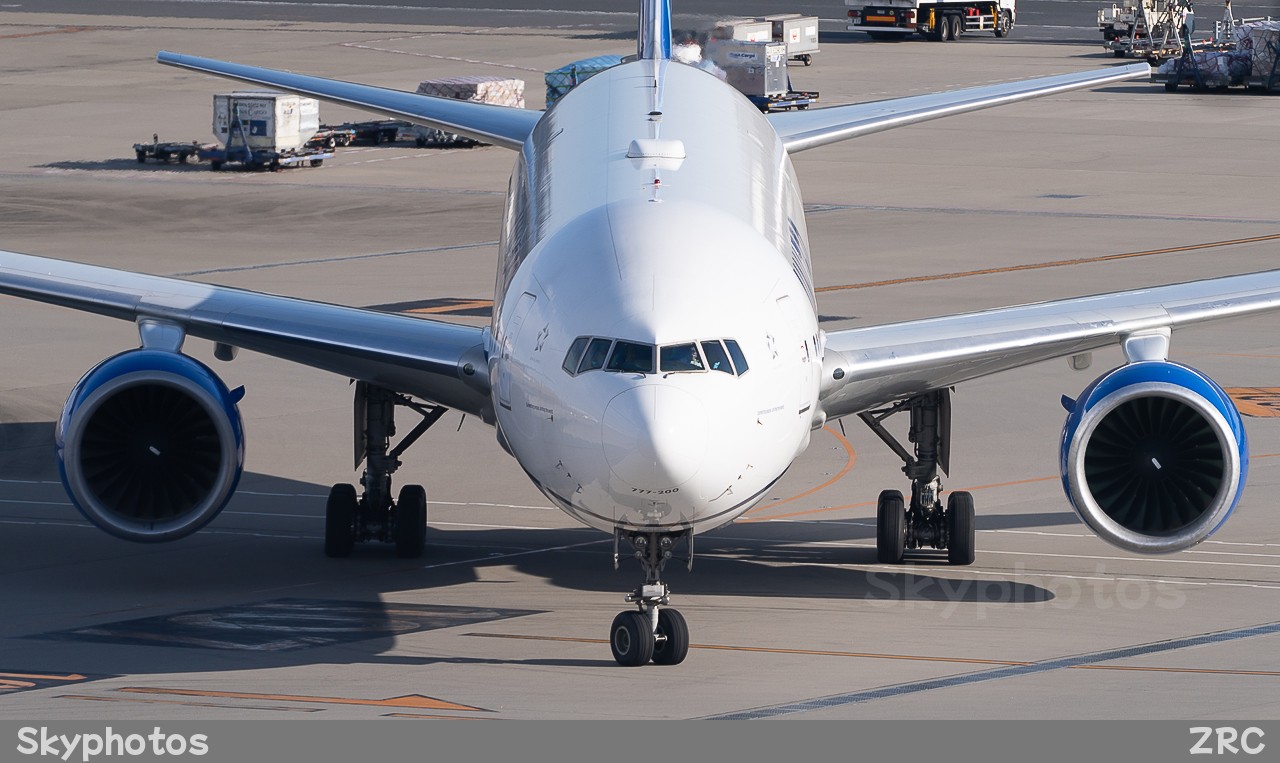 美联航 B777-222（ER）