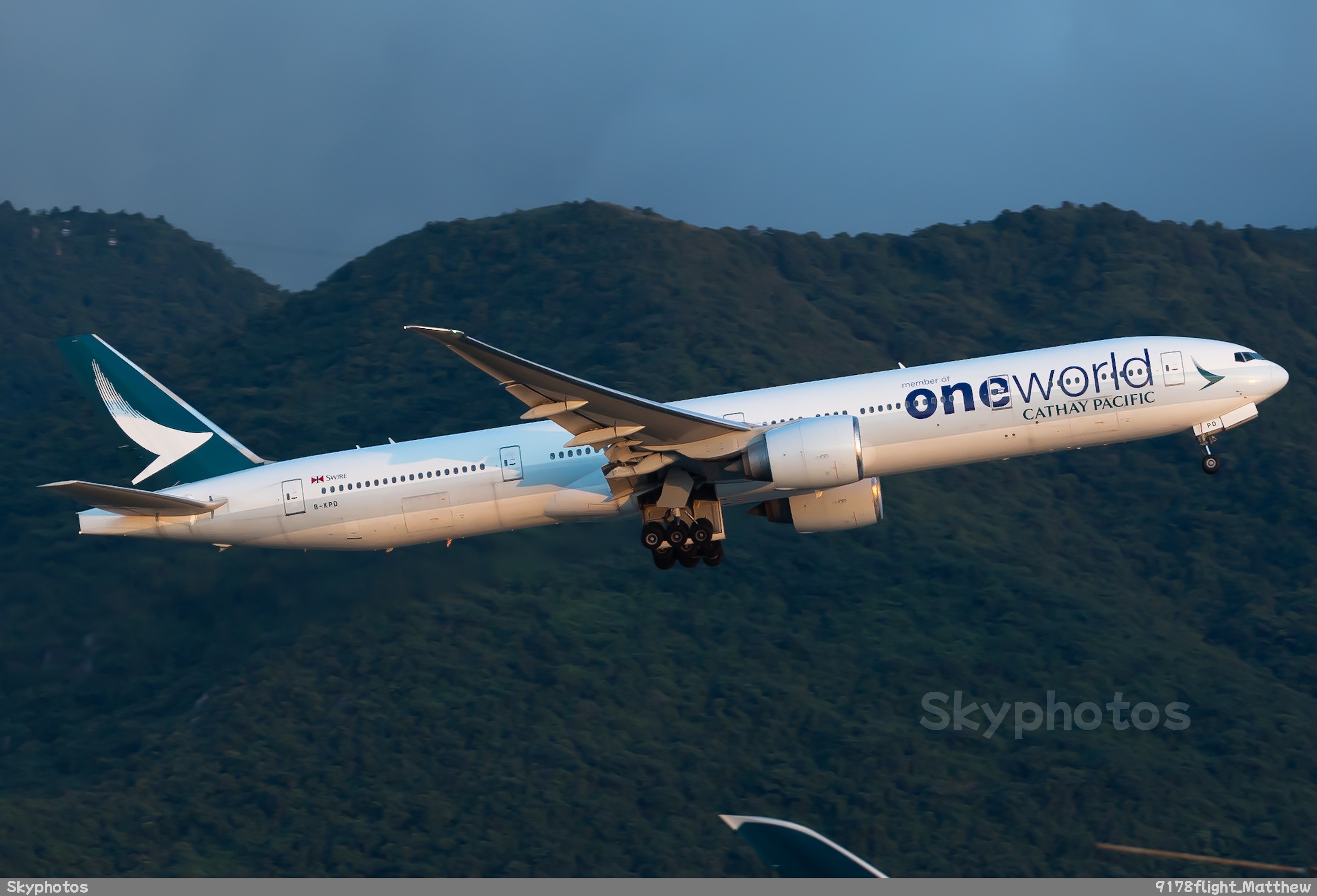 国泰航空 Boeing 777-367ER