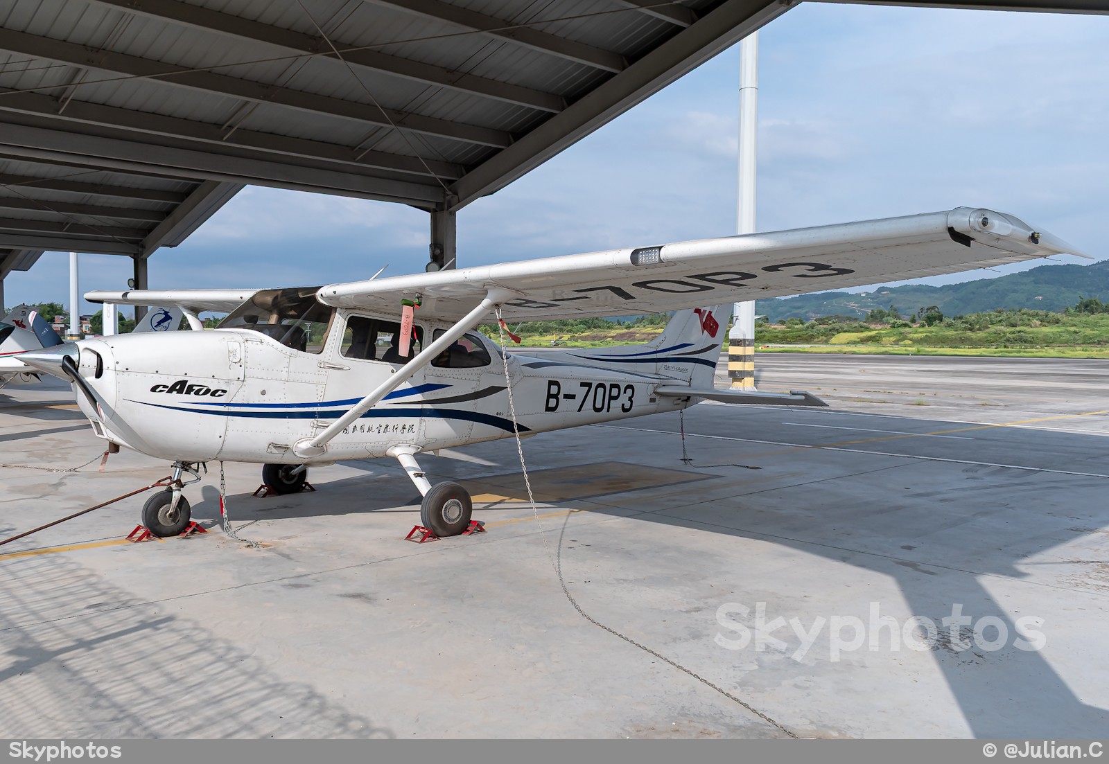 中国民用航空飞行学院 Cessna 172R