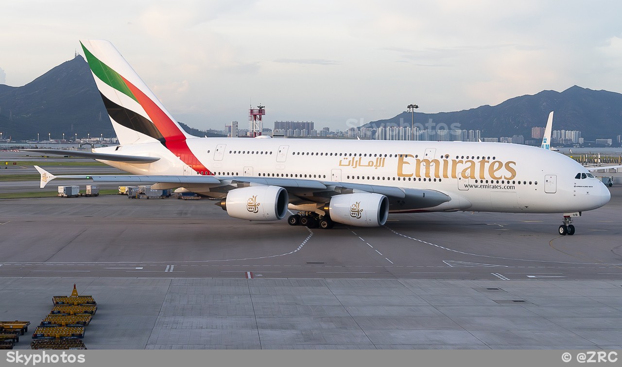 Emirates A380-861
