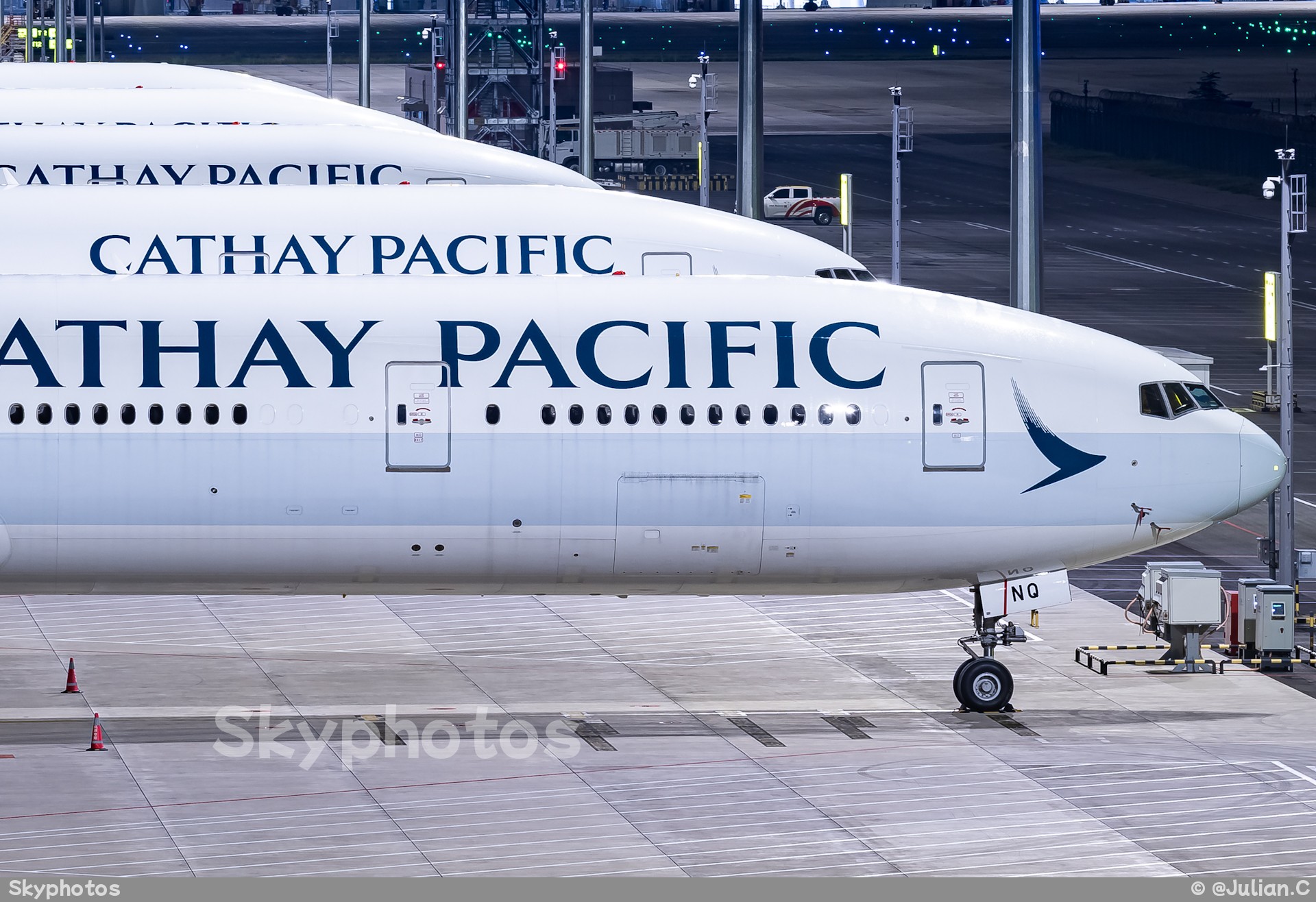 国泰航空 B777-367