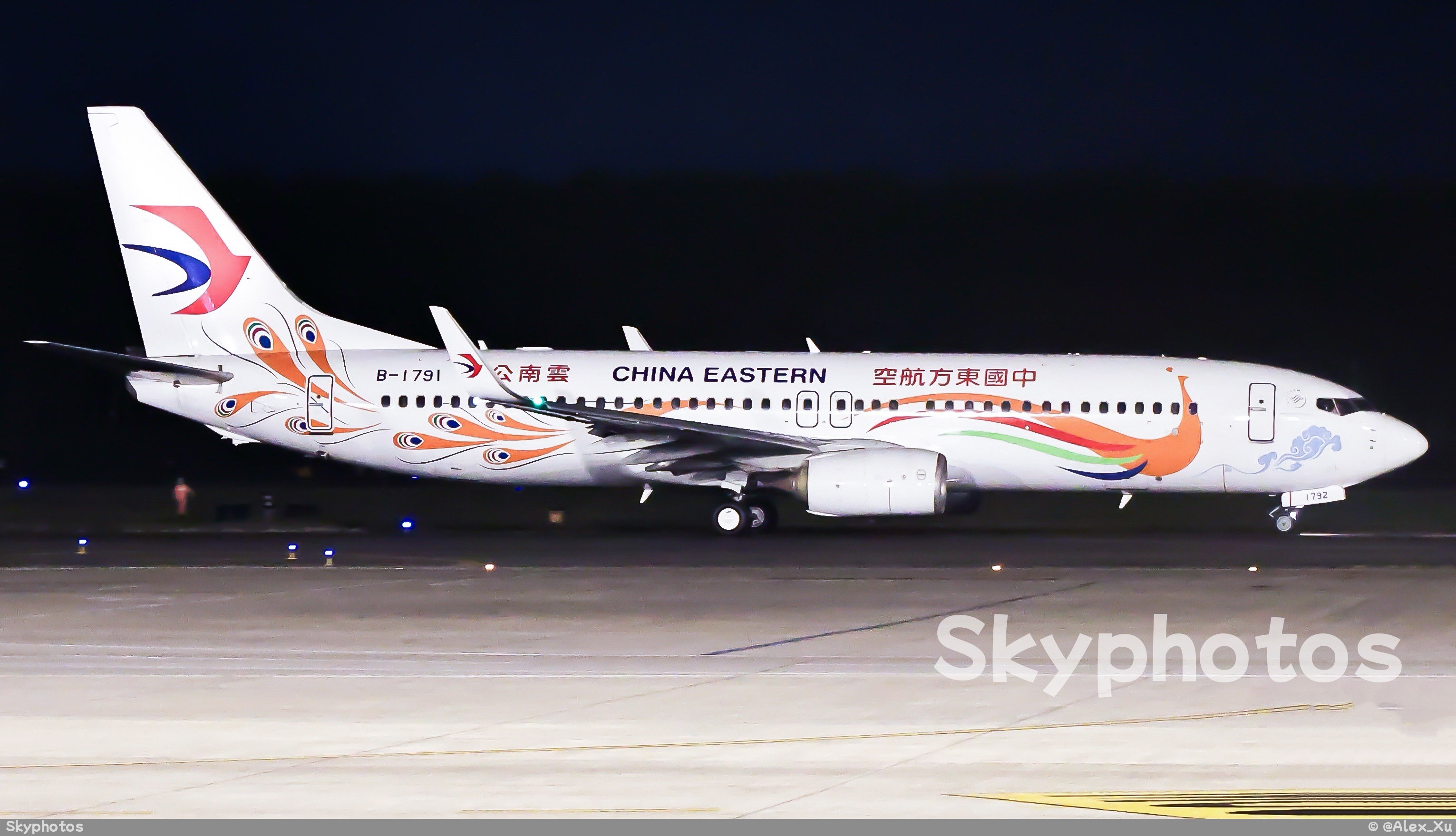 中国东方航空 B737-800