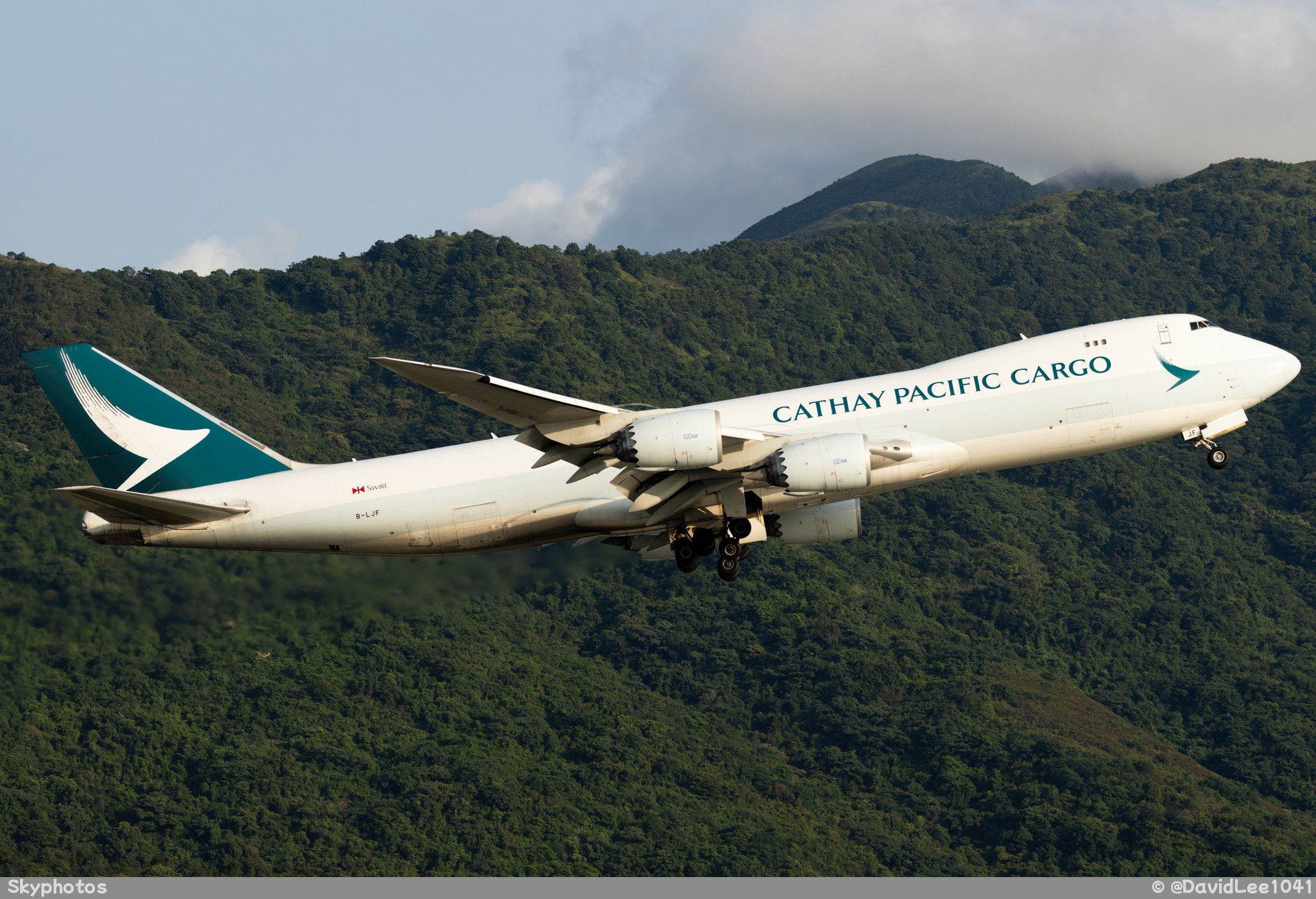 国泰航空 B747-867(F)