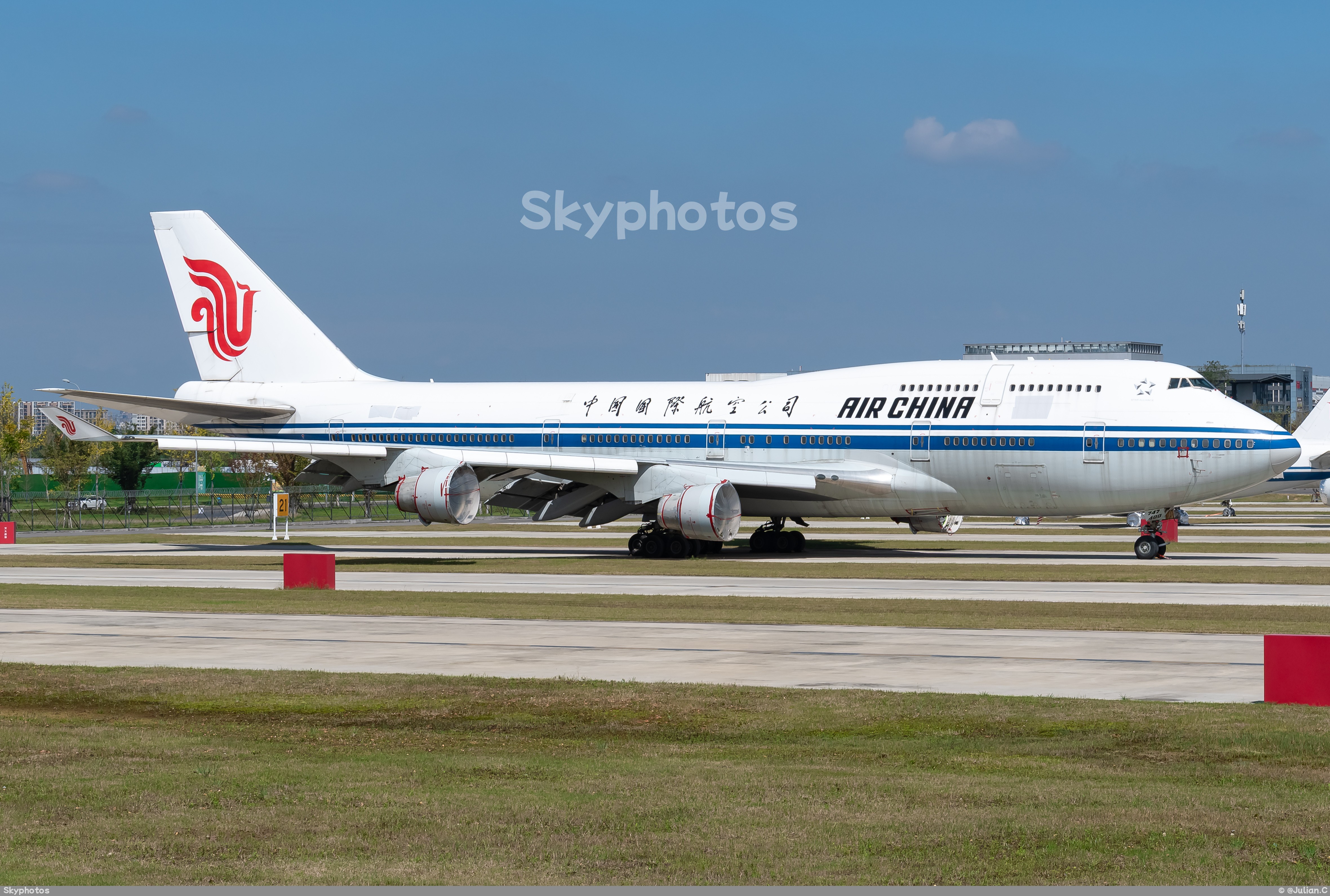 中国国际航空 B747-4J6