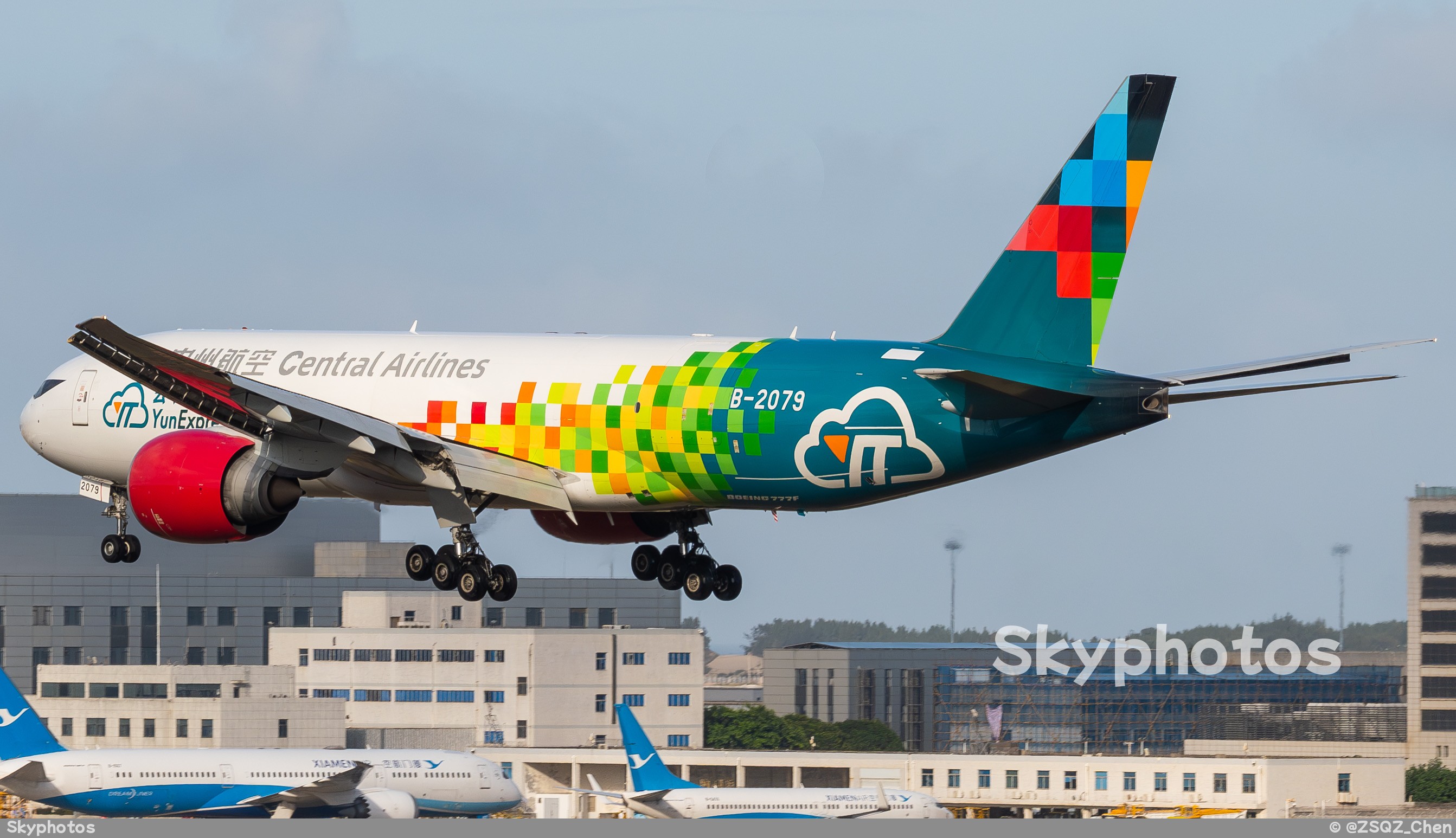 中州航空 B777-F6N