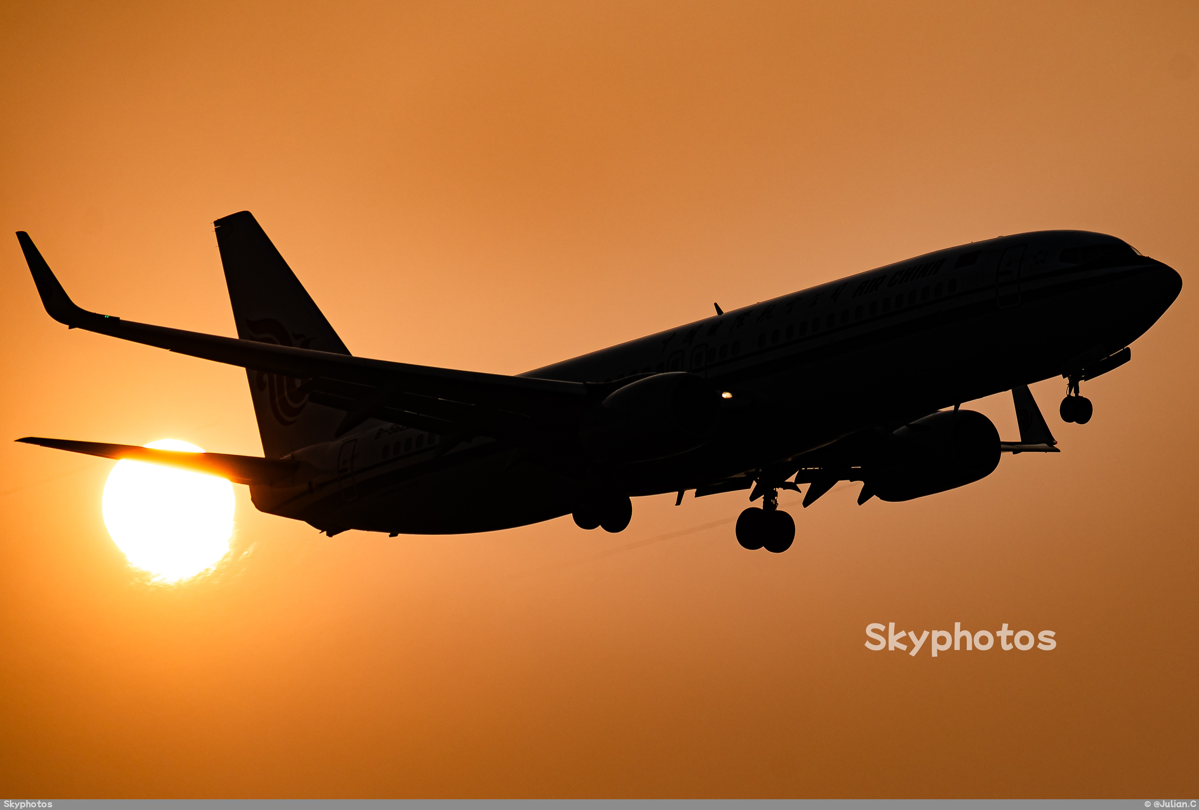 中国国际航空 B737-89L(WL)