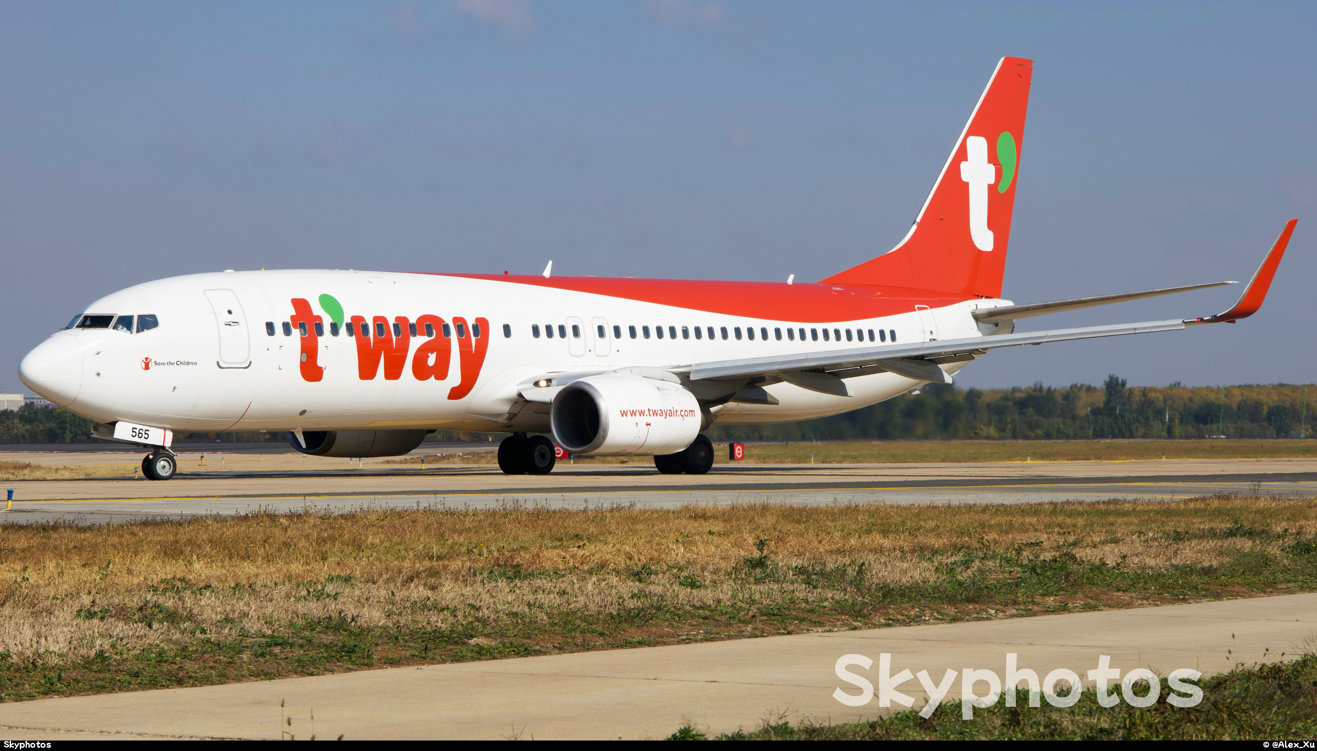 德威航空 737-800