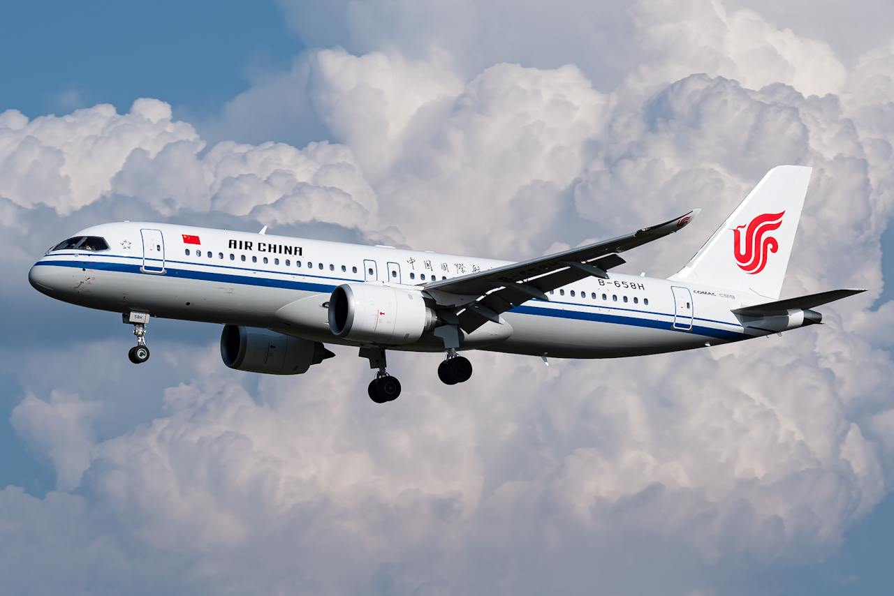 中国国际航空 COMAC C919-100ER