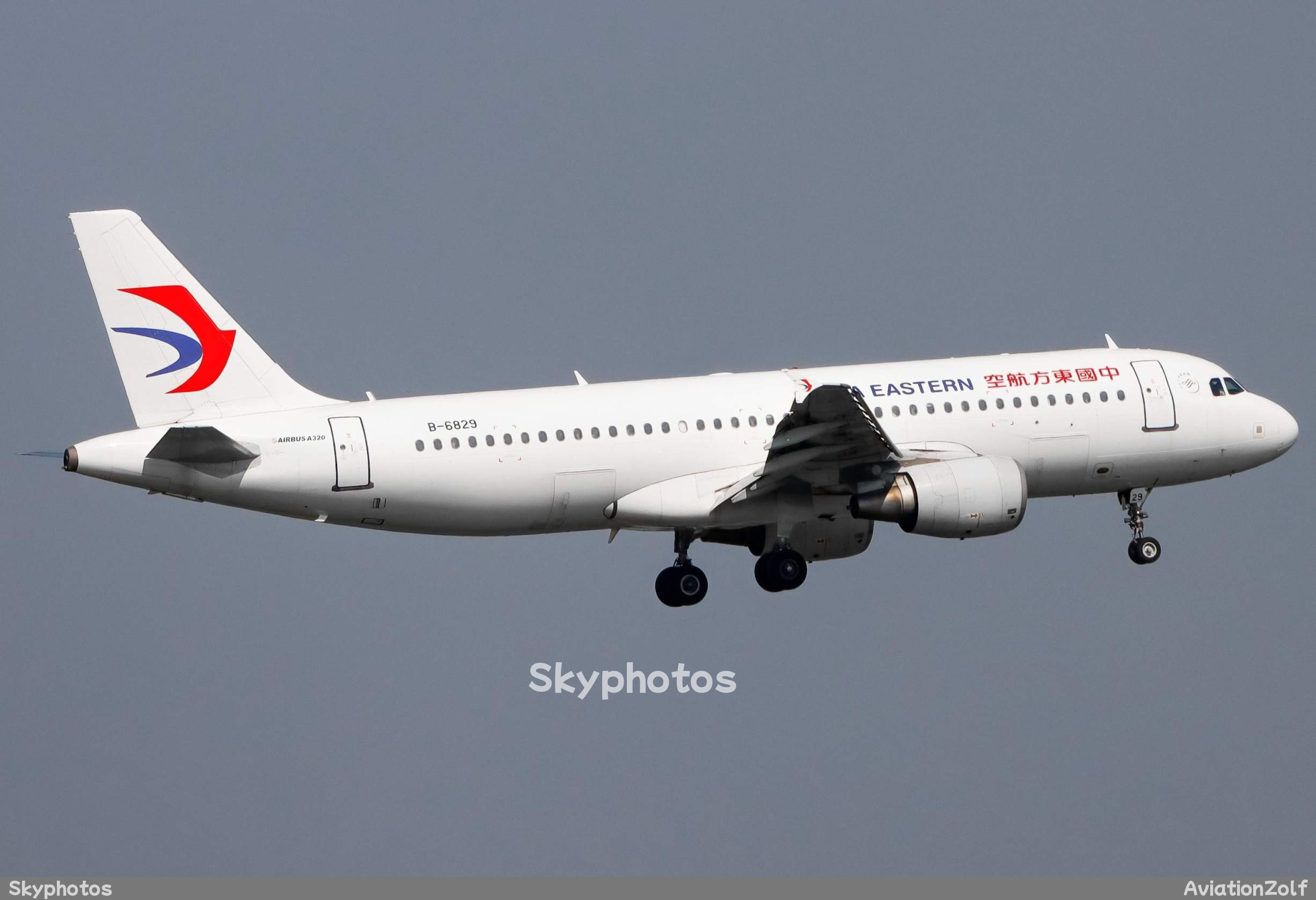 中国东方航空 Airbus A320-214