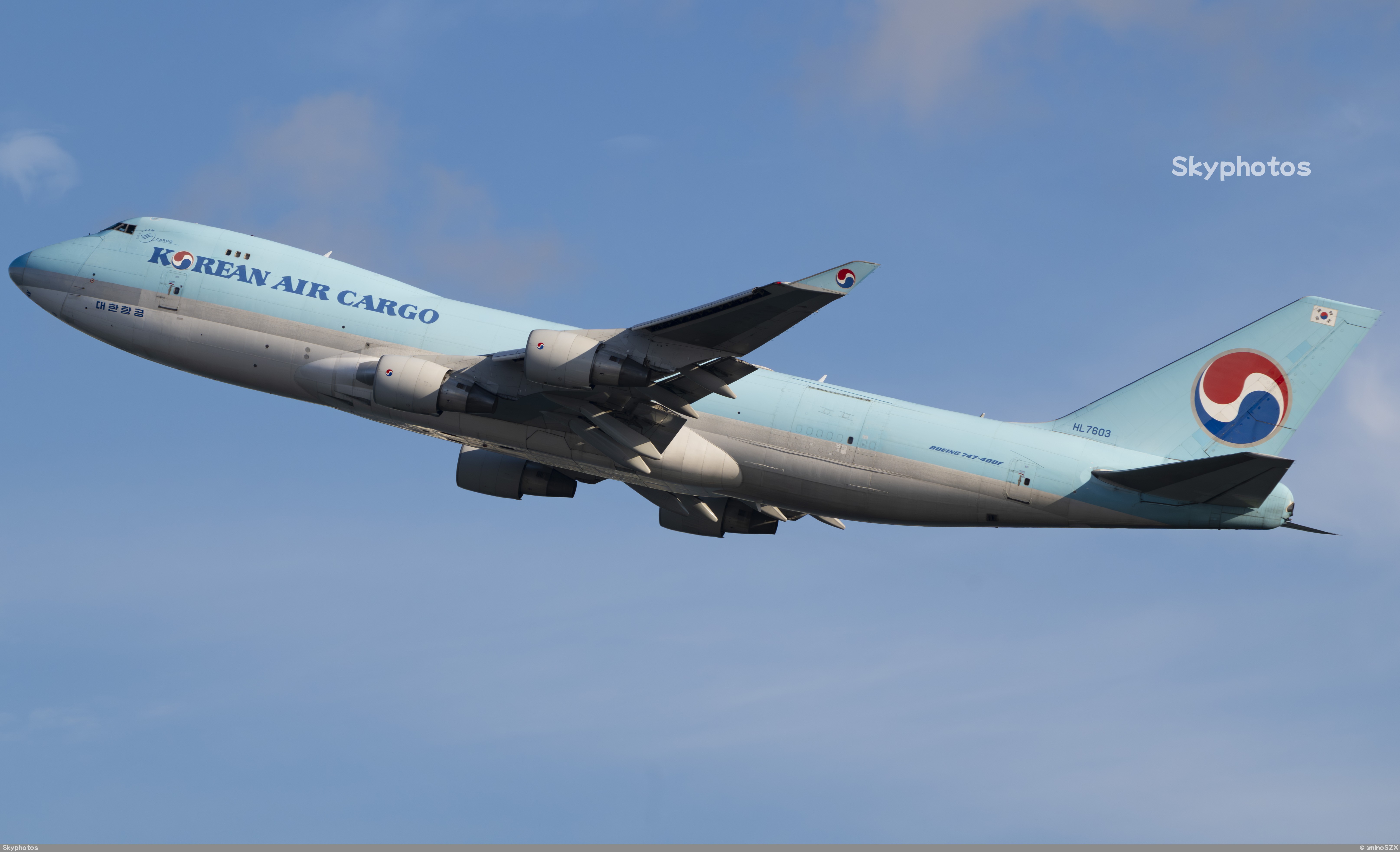 大韩航空货运 B747-400F