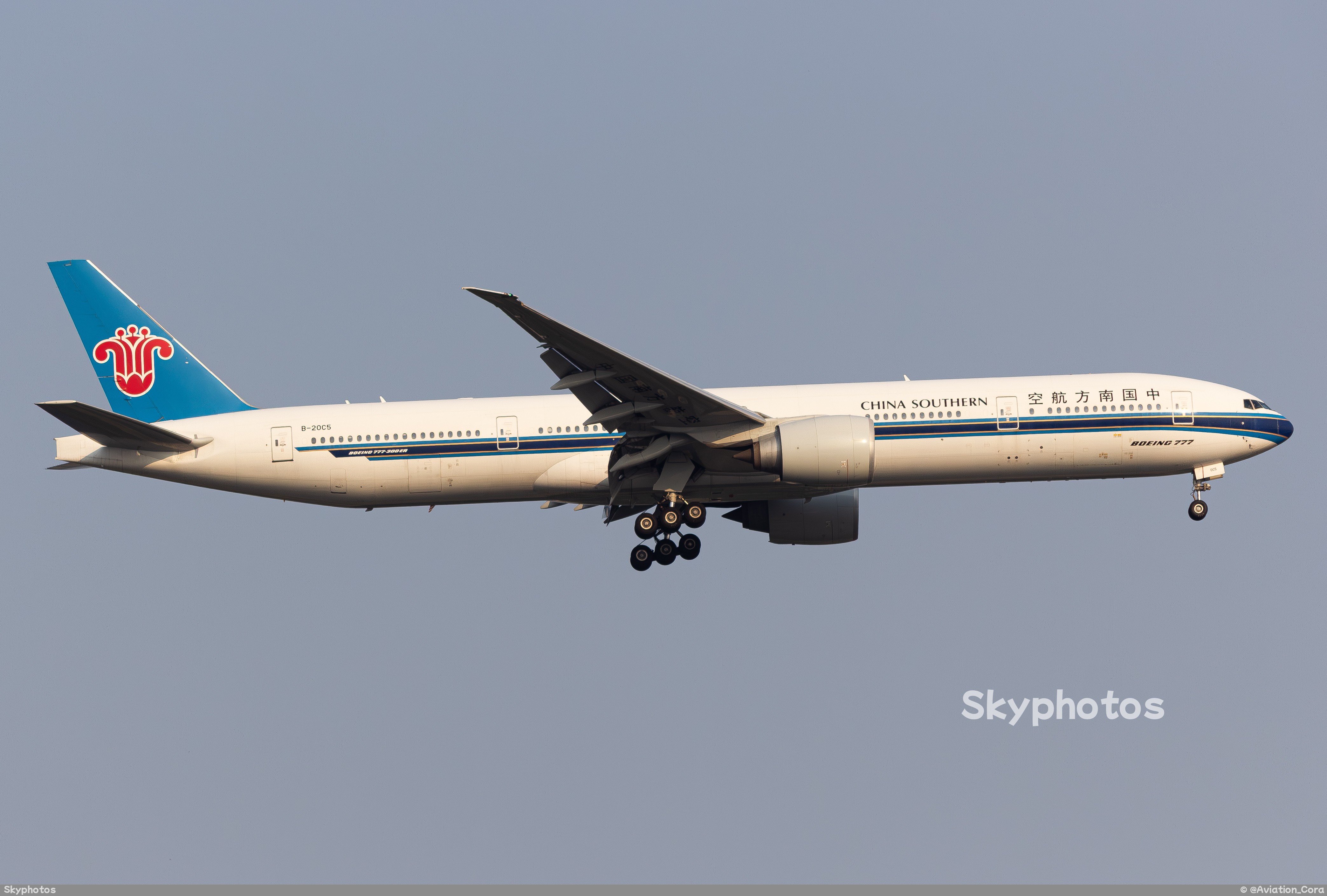 中国南方航空 B777-300ER