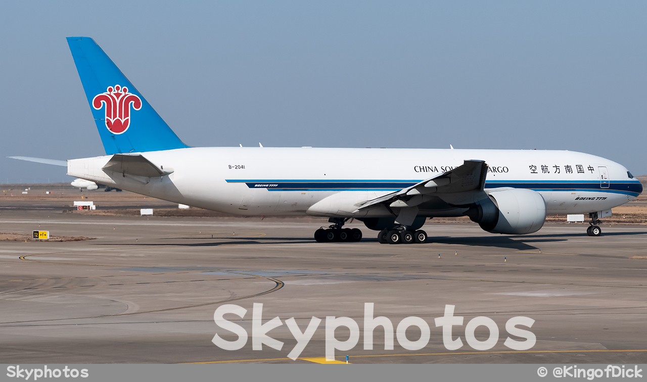 中国南方航空 B777-F1B