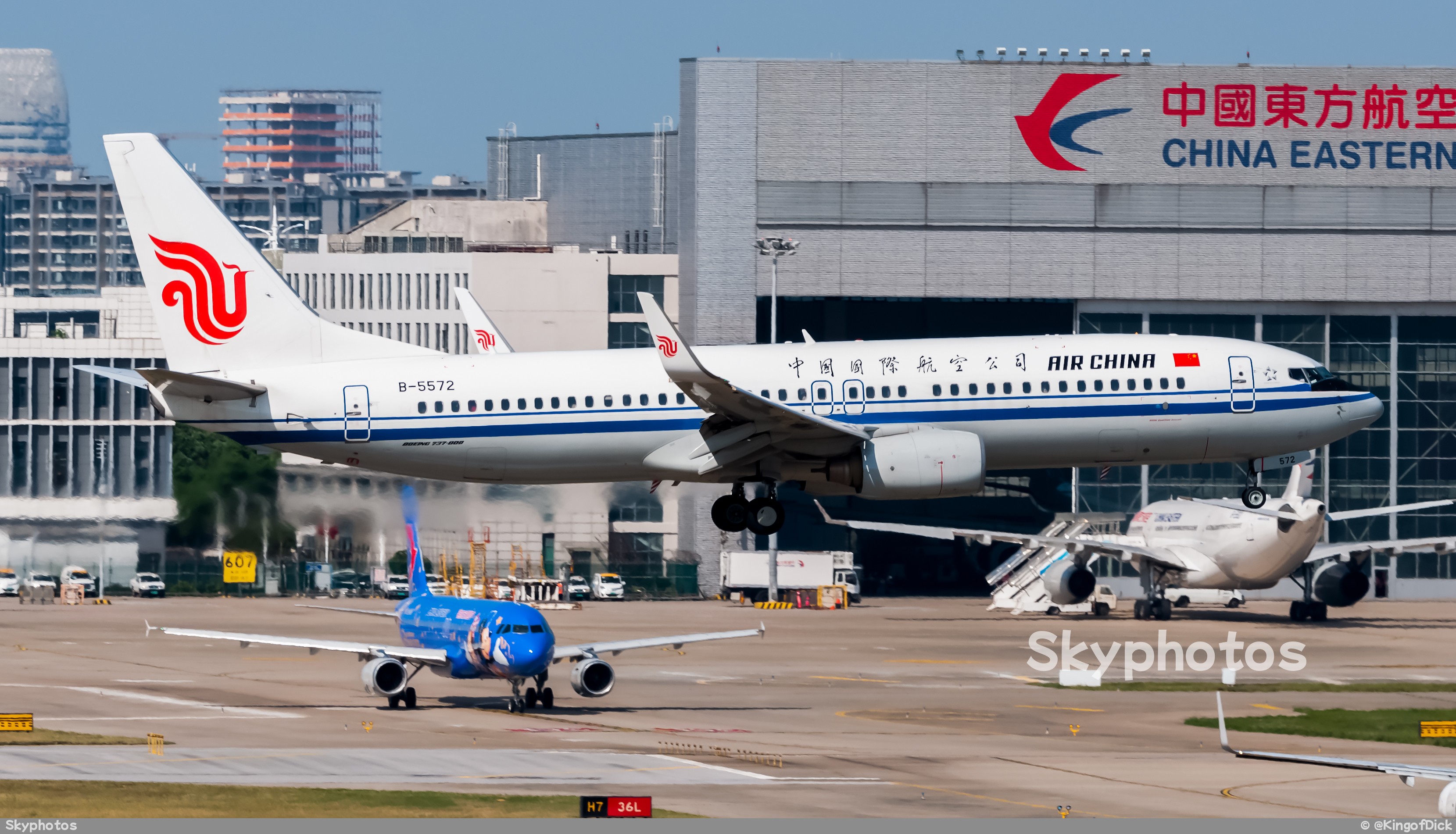 中国国际航空 B737-89L(WL)