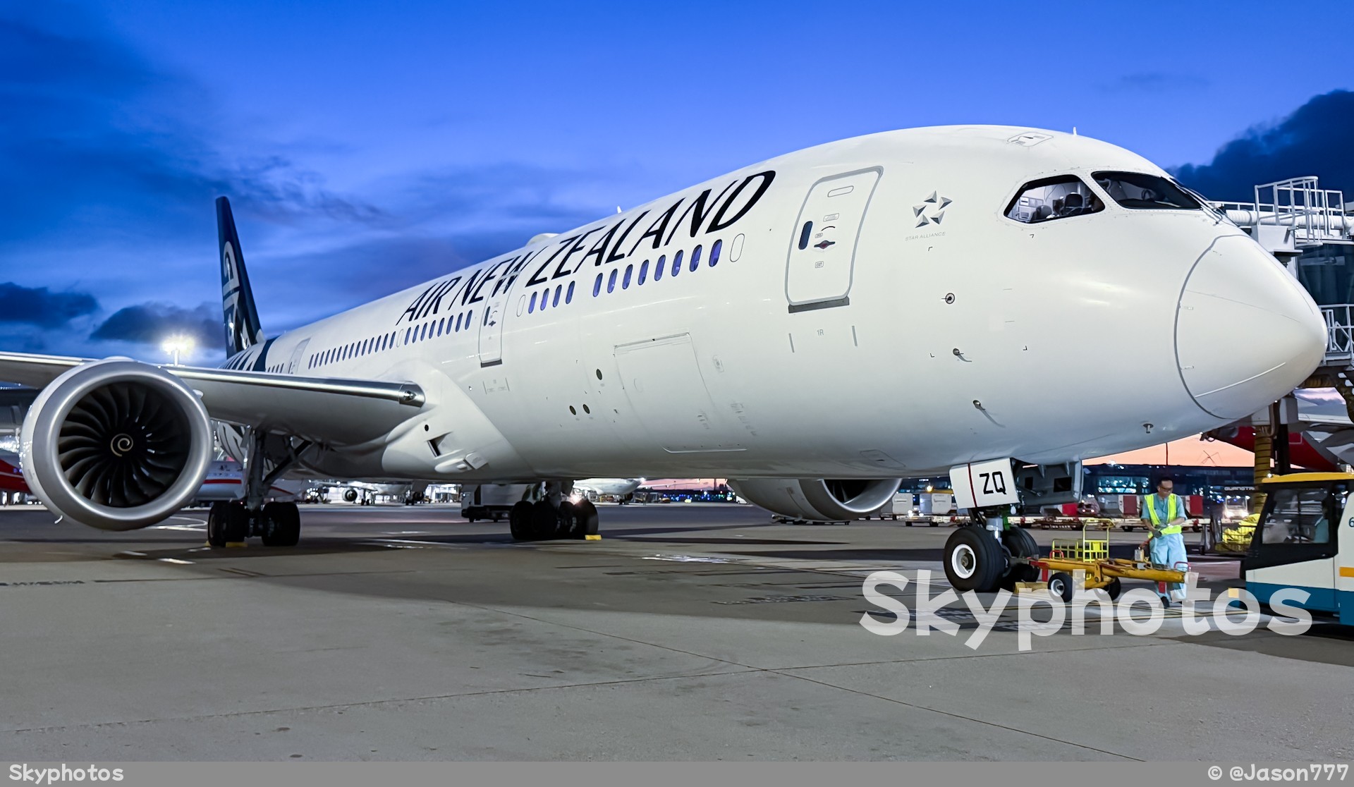 新西兰航空 B787-9