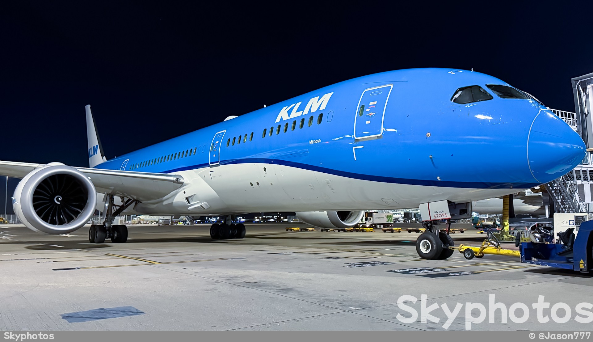 荷兰皇家航空 B787-9