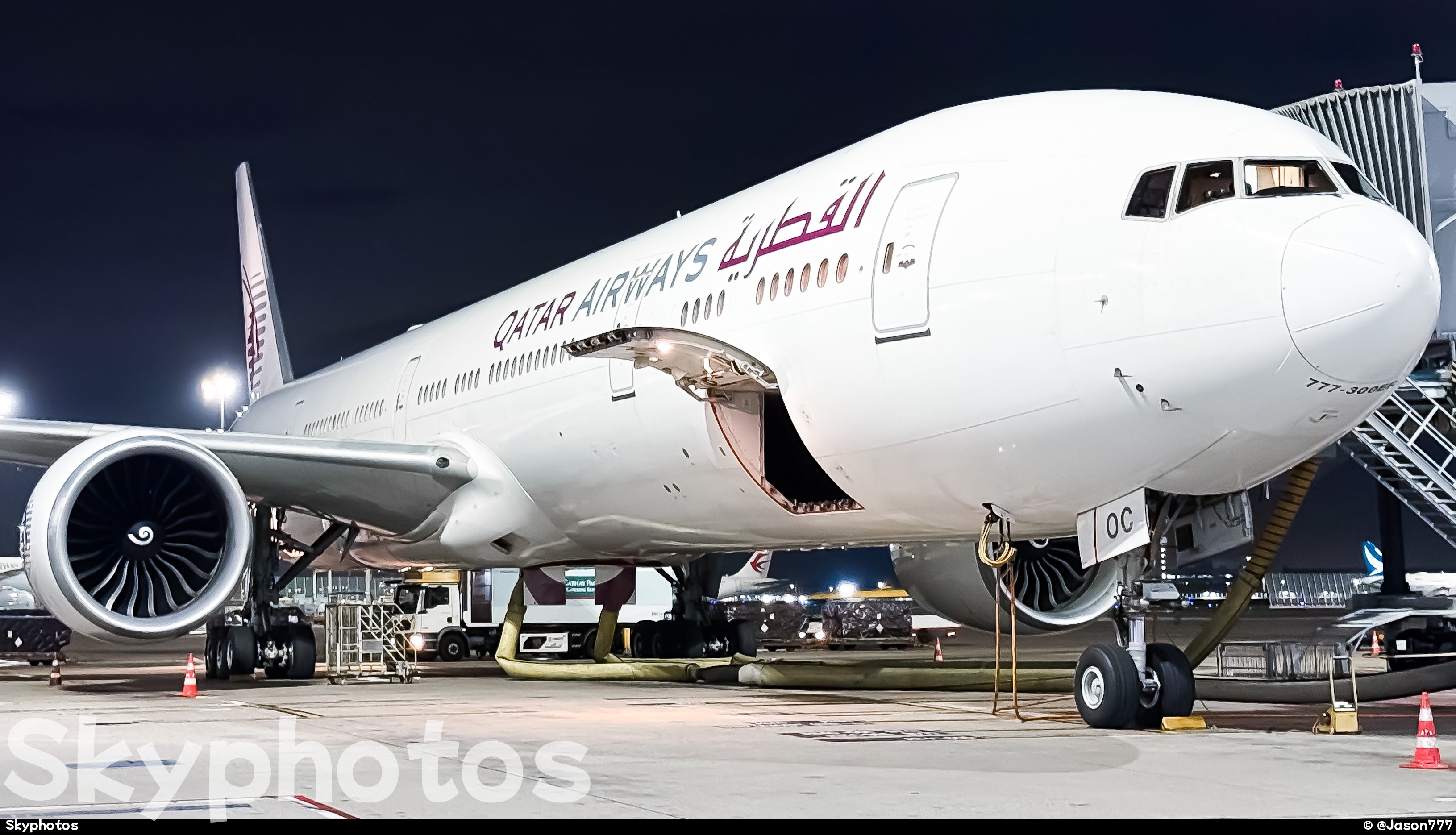 卡塔尔航空 Boeing 777-367ER