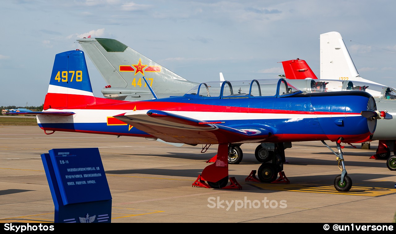 中国人民解放军空军 Nanchang CJ-6