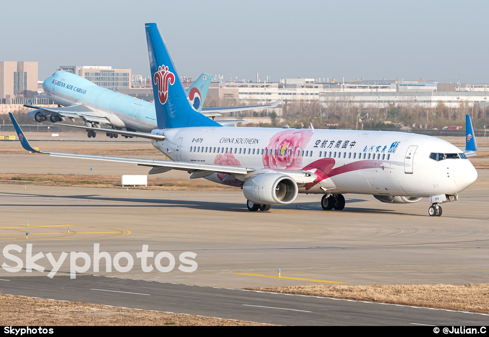 中国南方航空 Boeing 737-86N(WL)