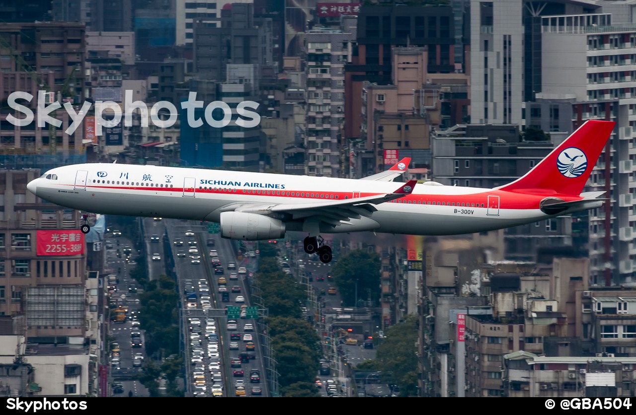 四川航空 A330-343